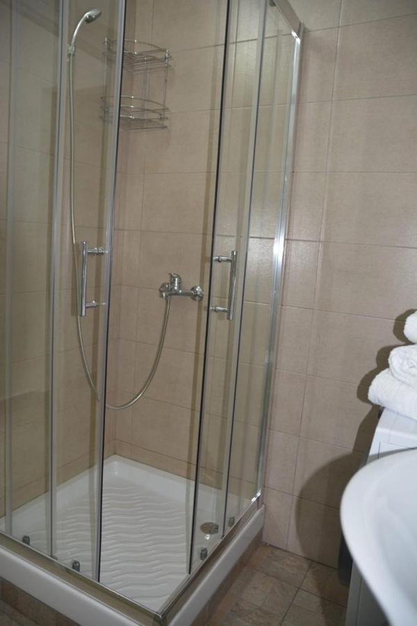Sunrise Apartment Petroşani Esterno foto